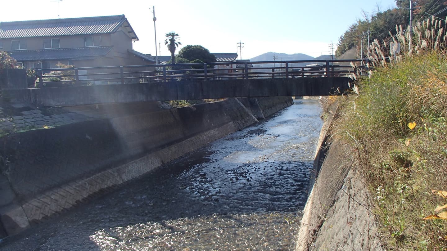 石田川（河床掘削）