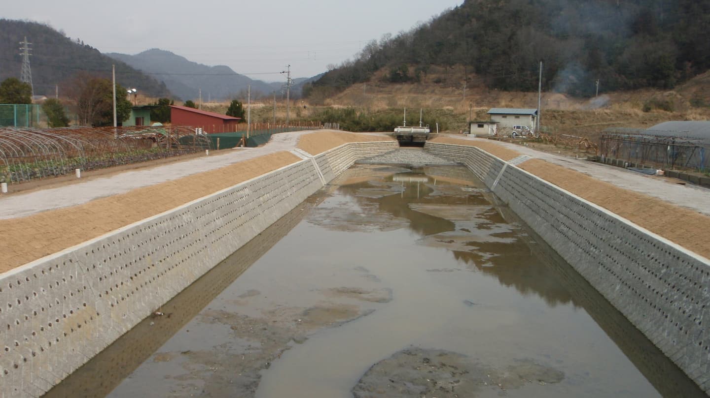 河川改修工事（村山川）